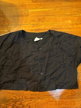 Black Button-Front Crop Top